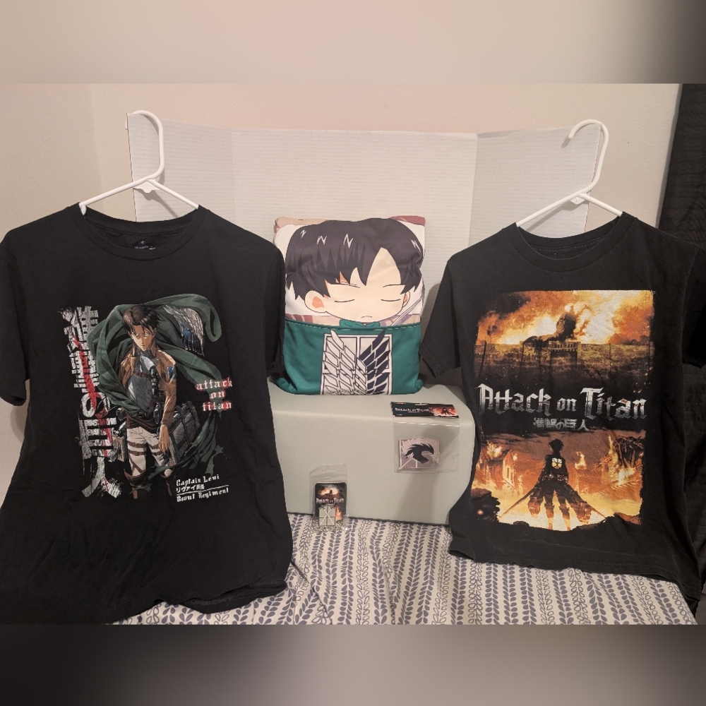 Attack on Titan Bundle